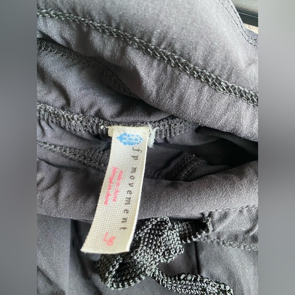 Free people Movement Black structured Jogger  silky Pants size L - Picture 7 of 8